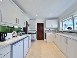 Photo 14- click for photo gallery